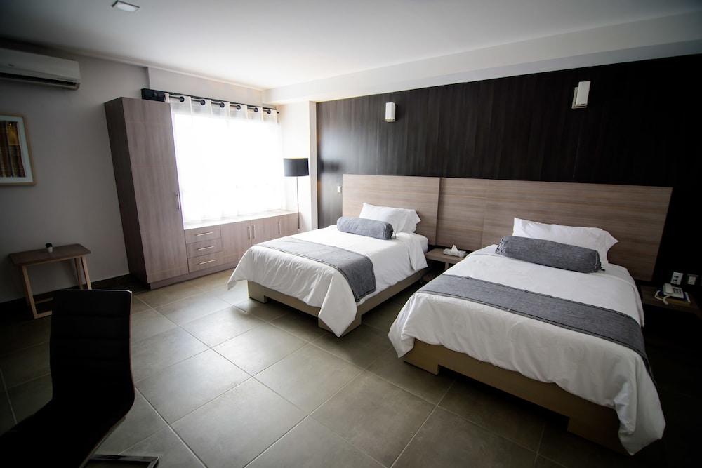 Maria Ines Hotel Suite