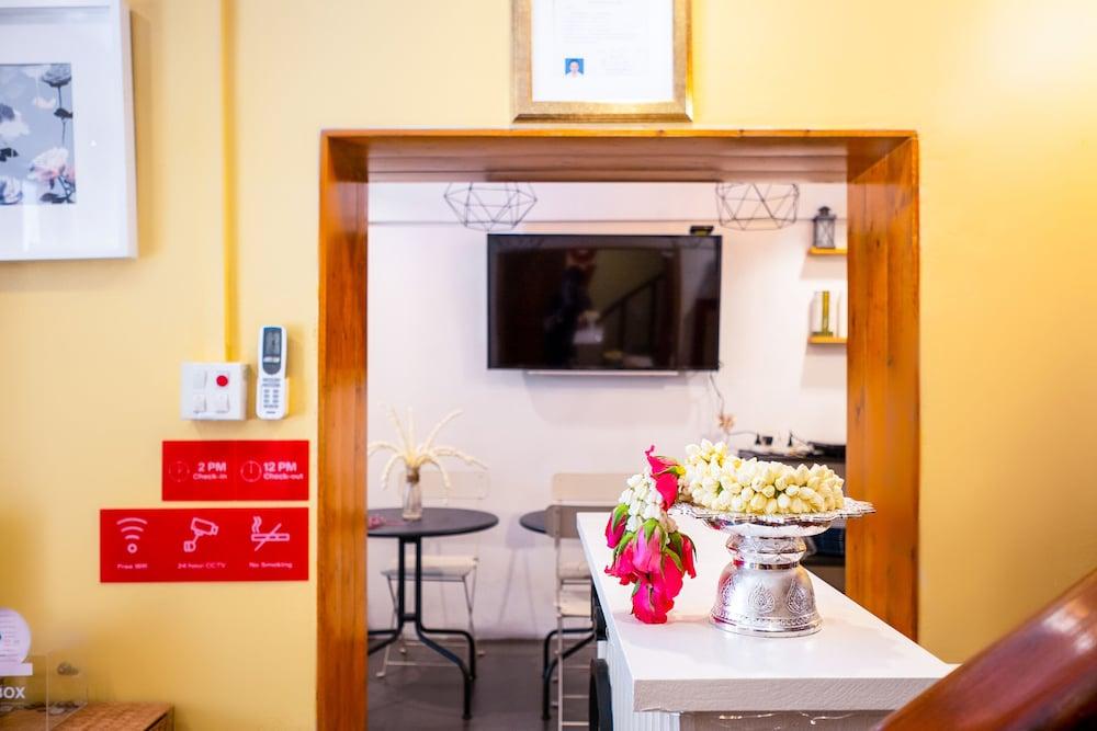 OYO 895 The Onion Hostel