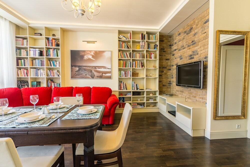 Rent a Flat - Old Town Apartments