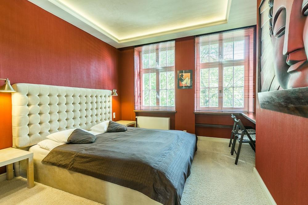 Rent a Flat - Old Town Apartments