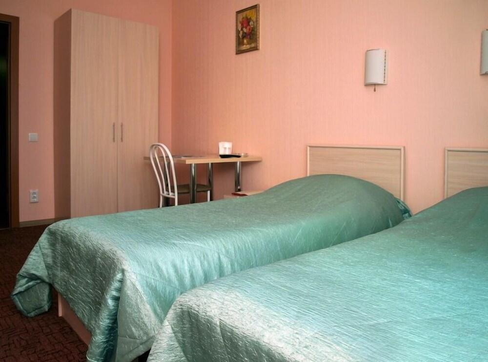 Alexander House Sport