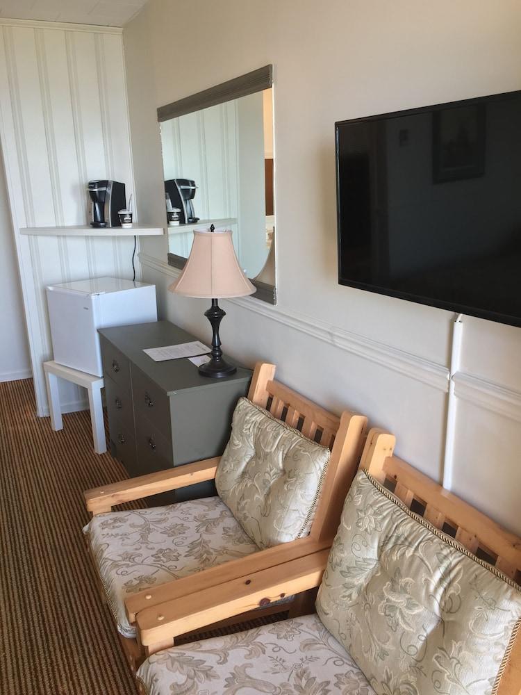 Auberge La Coudriere-Cool Hotel