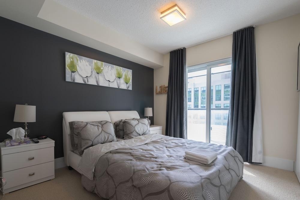 Applewood Suites - Executive 3 BDRM