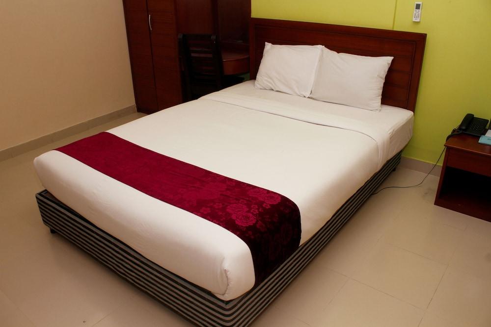 Lighthouse Family Retreat