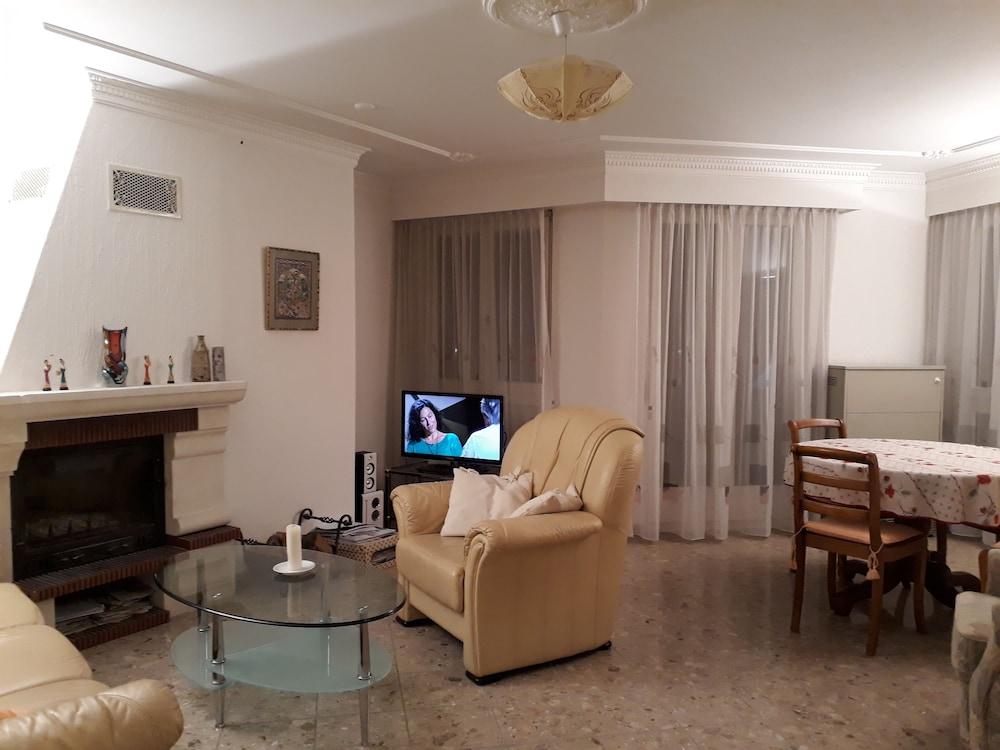 Le Lacustre 4th Floor