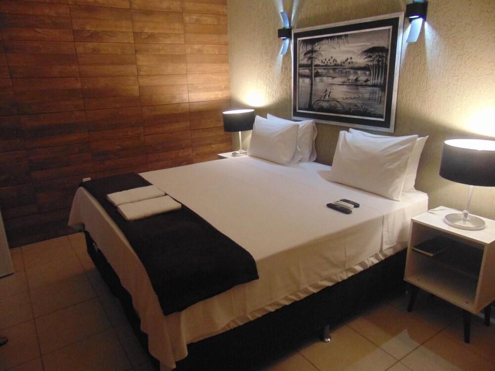 Pousada La Luna dos Pireneus