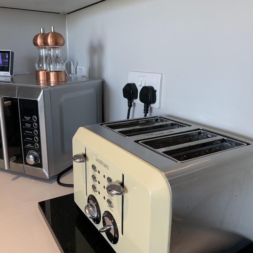 Liverpool At The Cable Yards