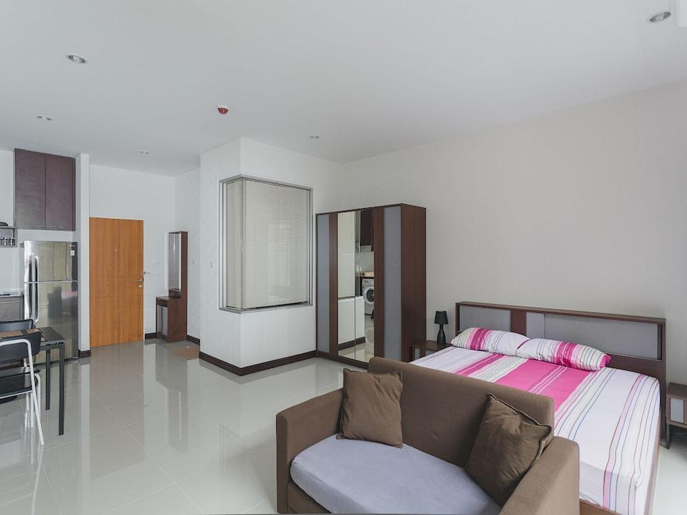 Condo in Karon in Chic Condo - Unit A108