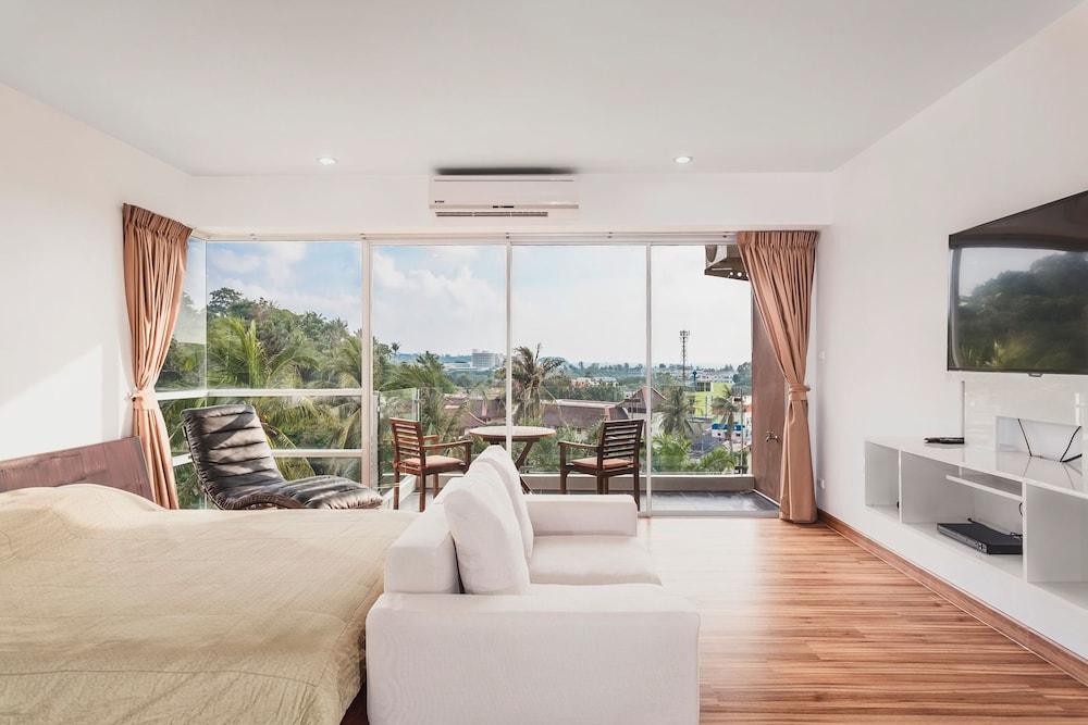 Condo in Karon in Chic Condo - Unit B707