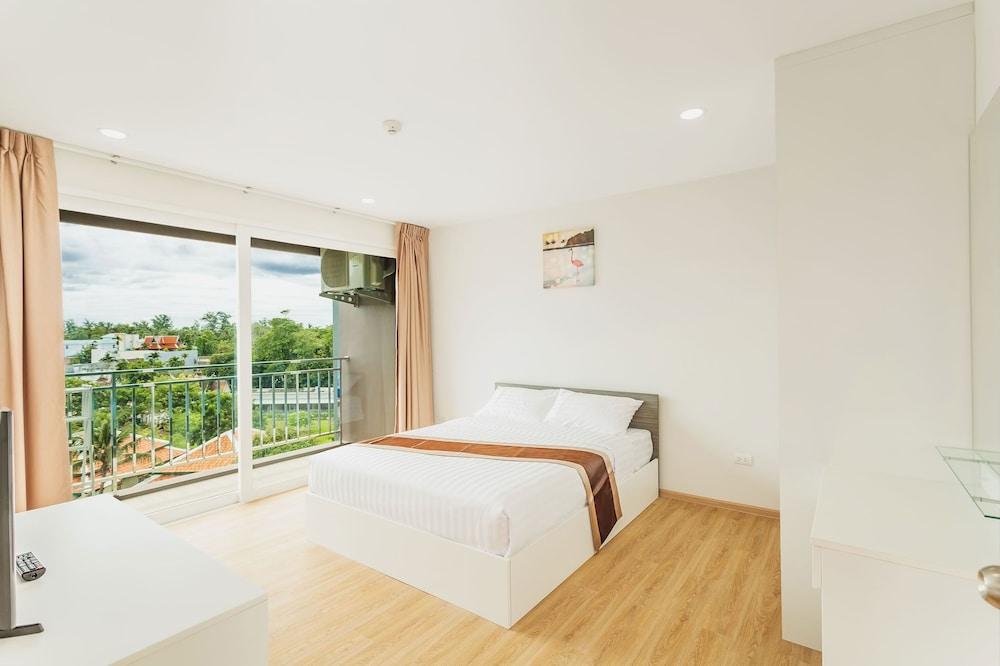 Condo in Kata in Ozonec- Unit D618