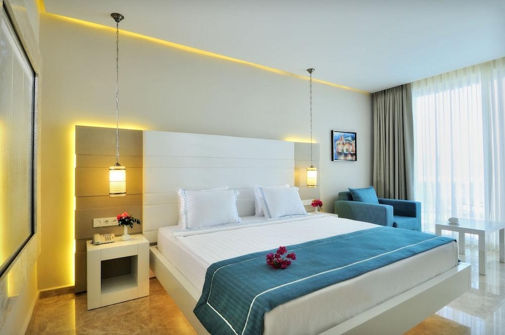 Lugga Boutique Hotel & Beach