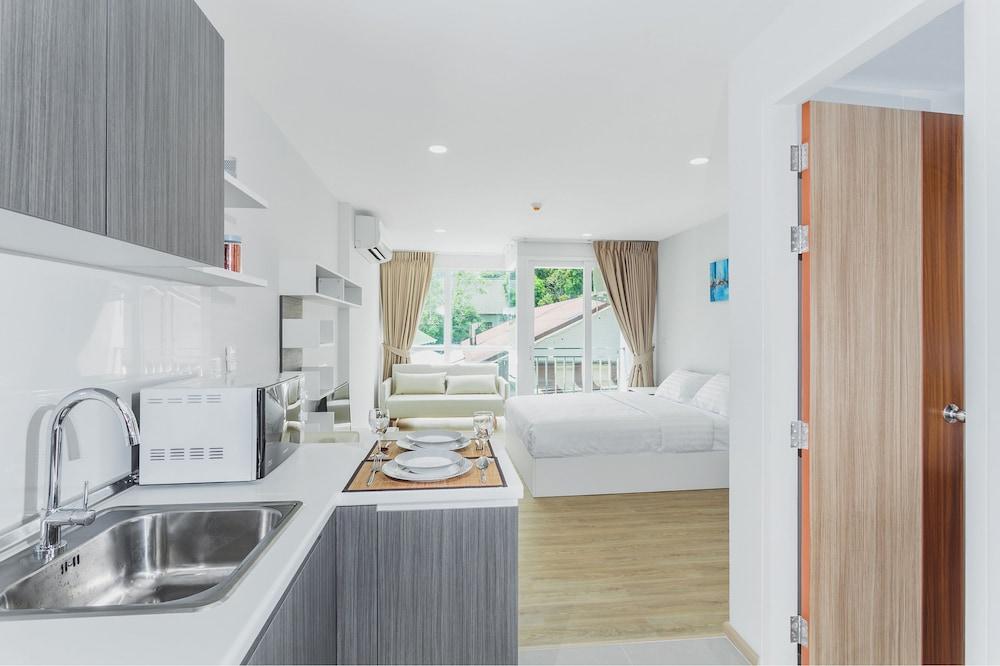 Condo in Kata in Ozone - Unit A506