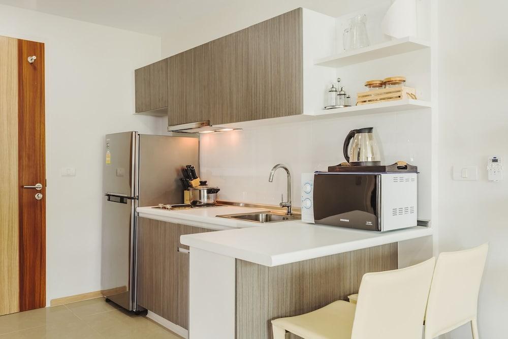 Condo in Kata in Ozone - Unit A606