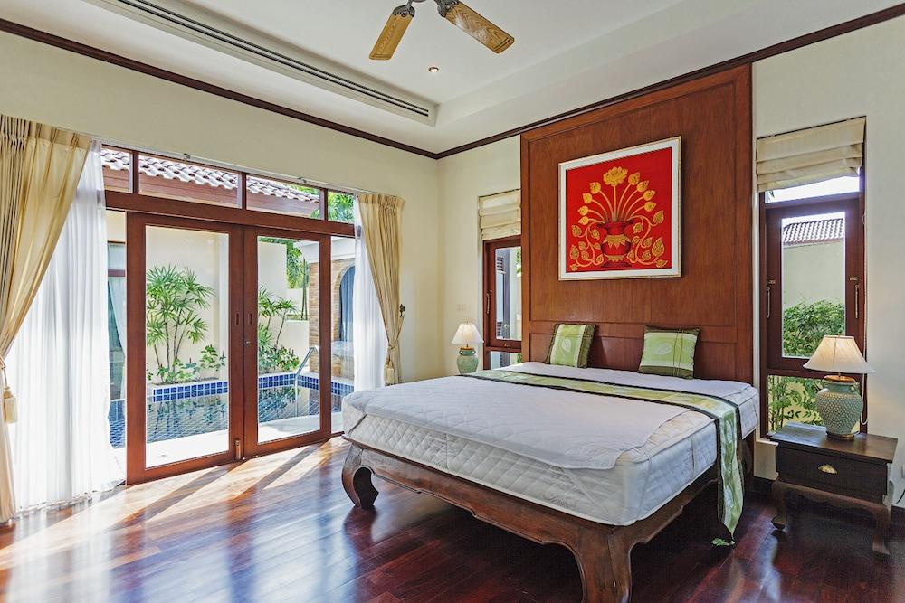 Villa in Bangtao in Les Palmares Villa 8