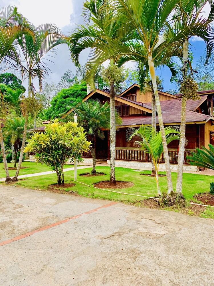 Hotel Jardines del Montaña