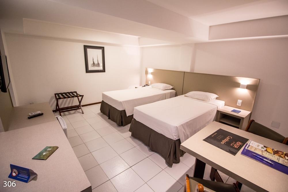 Holandas Prime Shopping Residence