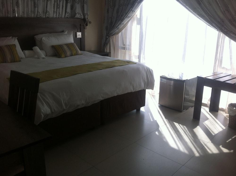 First Avenue Guest House