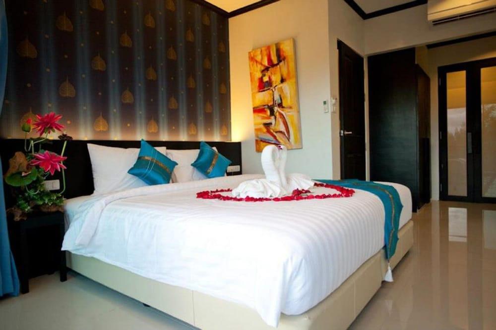 Kata Green Beach Hotel