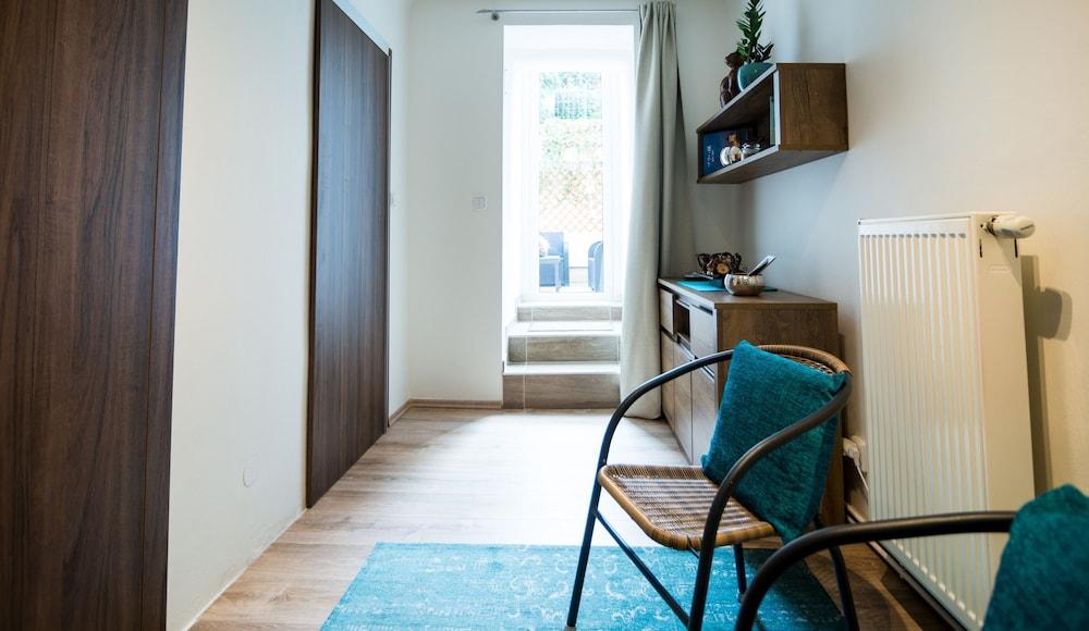 2 Bedroom Home near Prague Castle