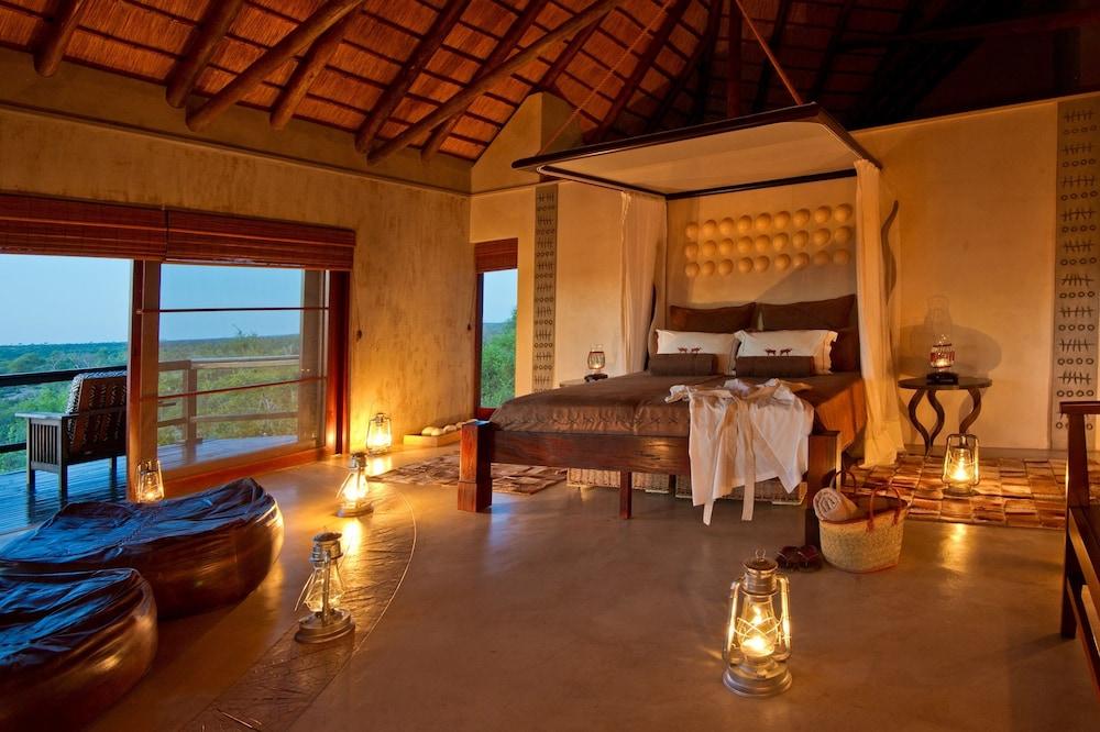 Makumu Private Game Lodge