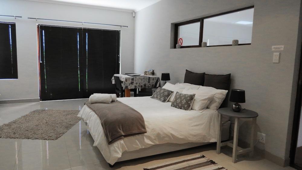 21 Klein Karoo Street