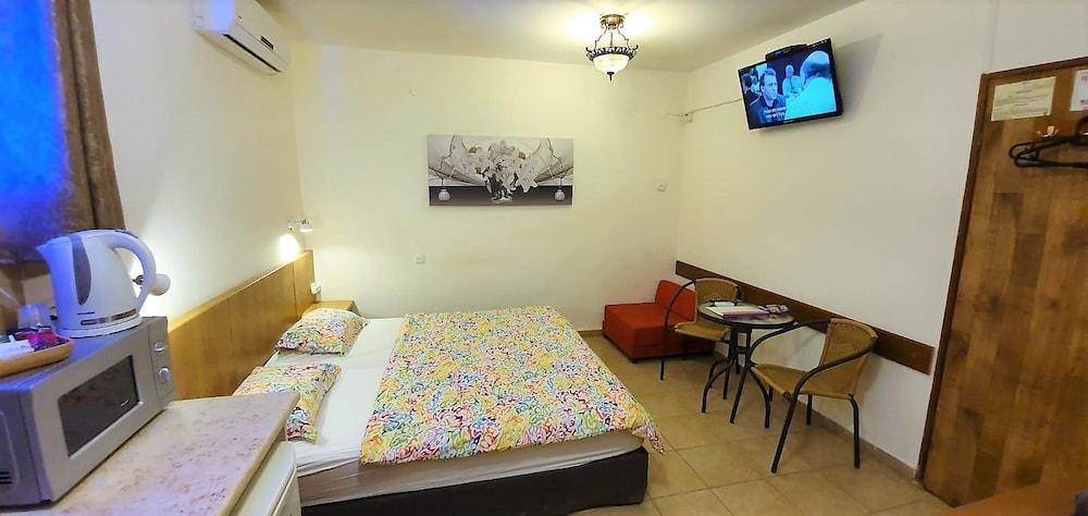 Aloni - Guest house Dead Sea