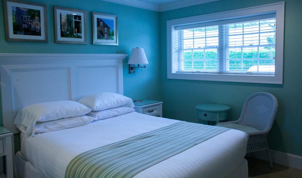 Southampton Village Motel