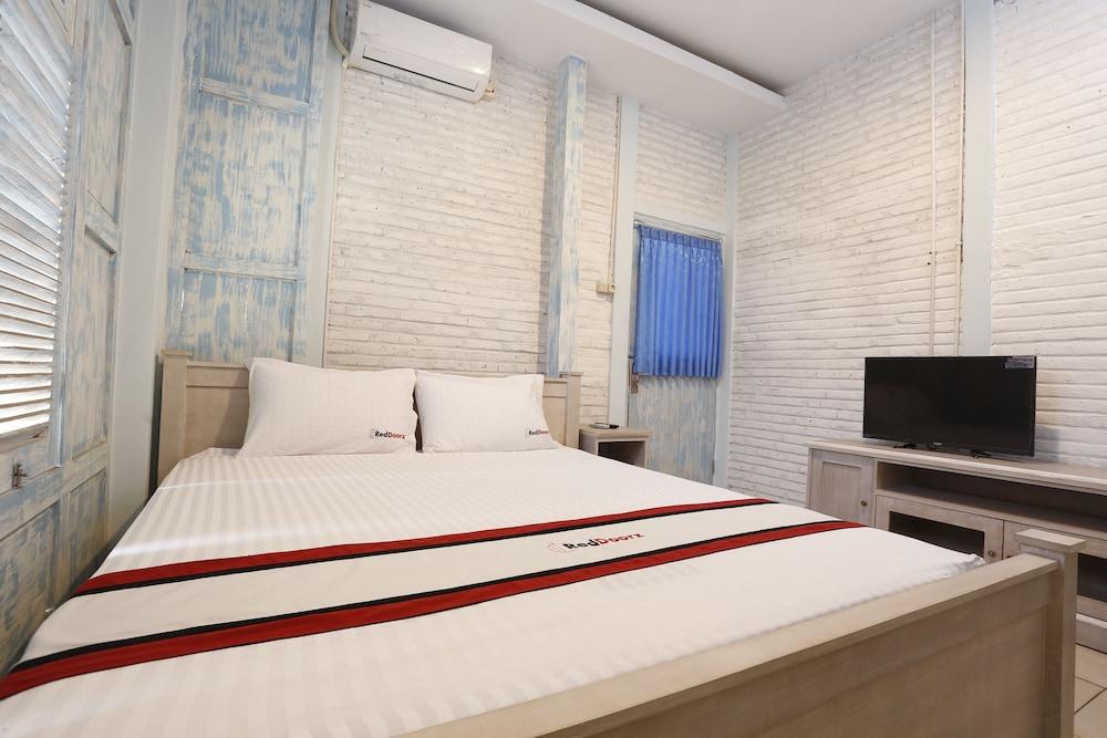 RedDoorz near Prawirotaman