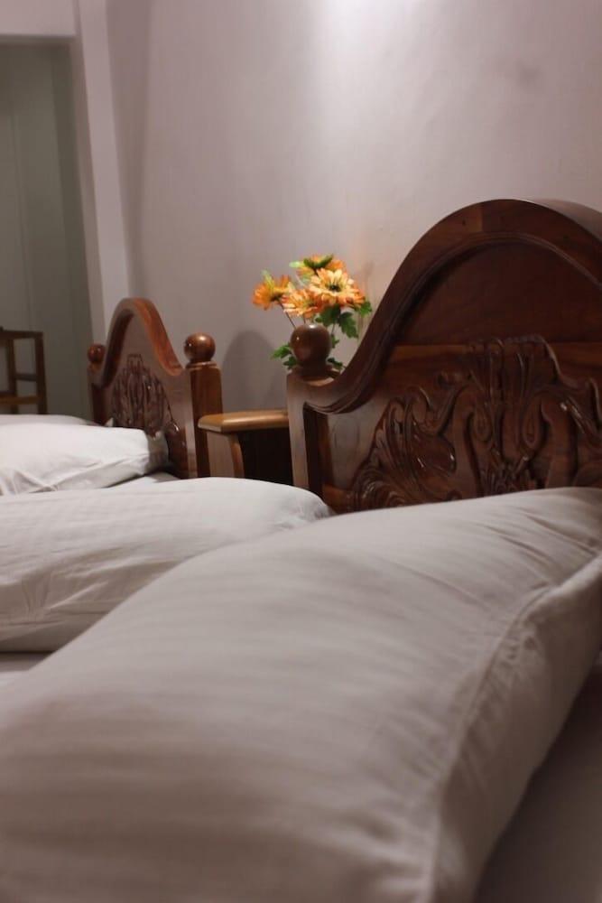 Hotel senora kataragama