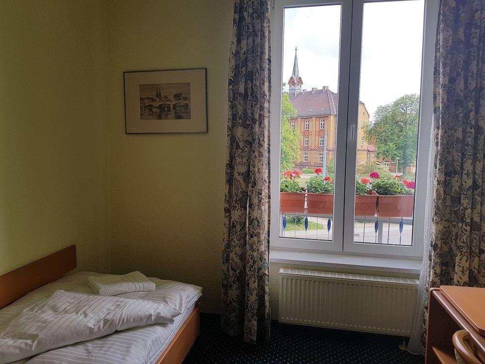 Hotel Altberesinchen