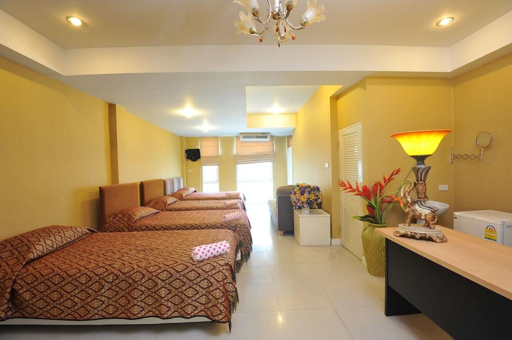 Nsiri Resort & Hotel