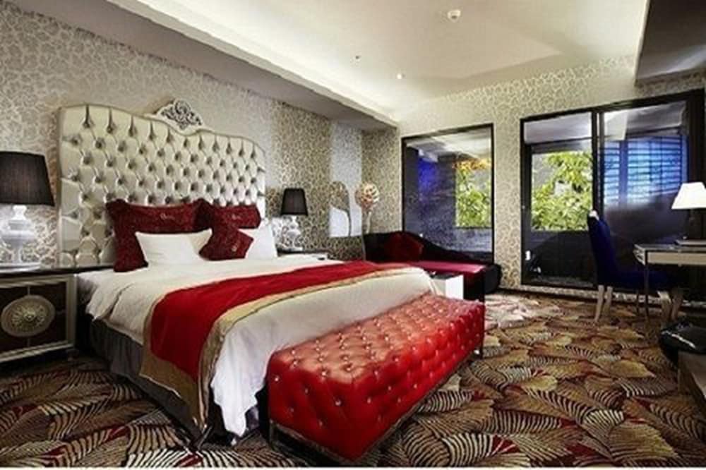 Golden Hotspring Hotel