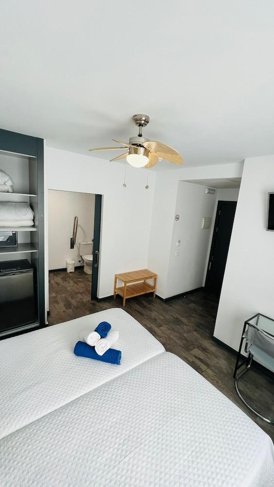 Bajondillo Beach Cozy Inns