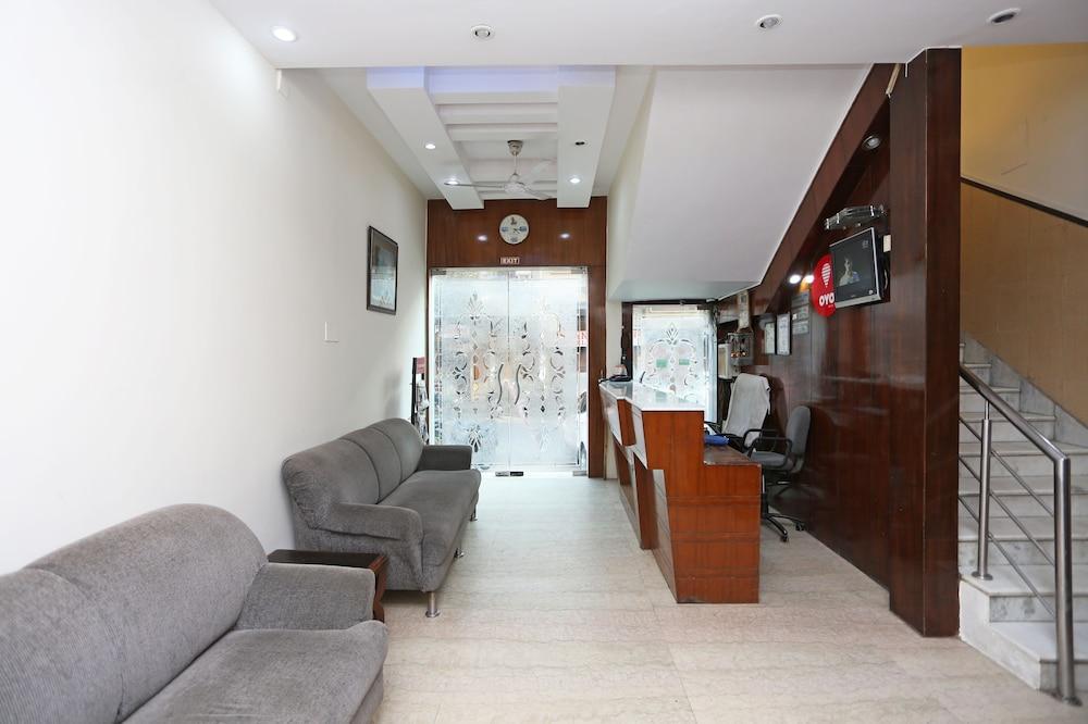 OYO 8336 Hotel De Gold