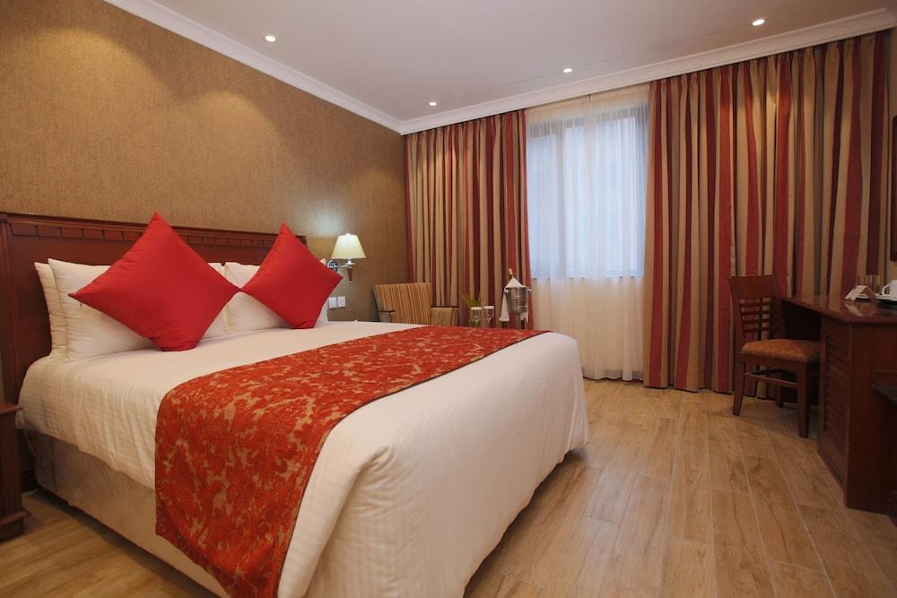 Sarova Woodlands Hotel