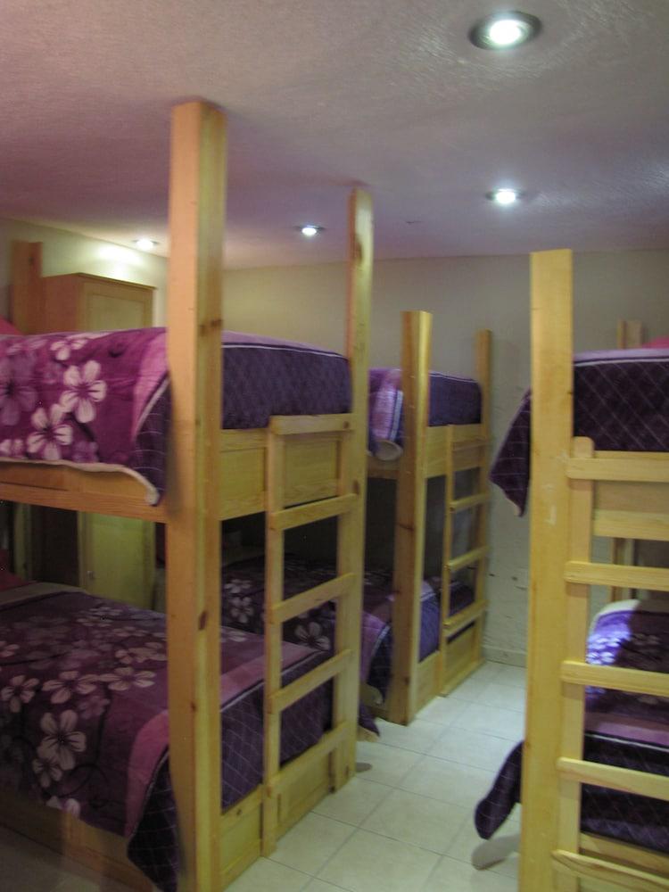 Guest Green - Adults Only - Hostel