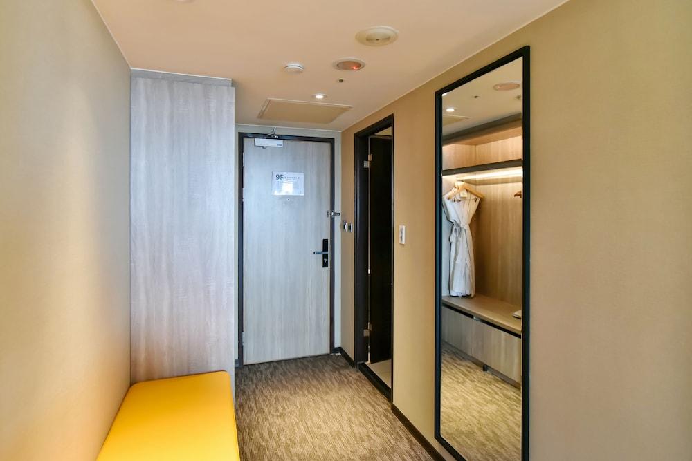 Holiday Inn Taoyuan Airport by IHG