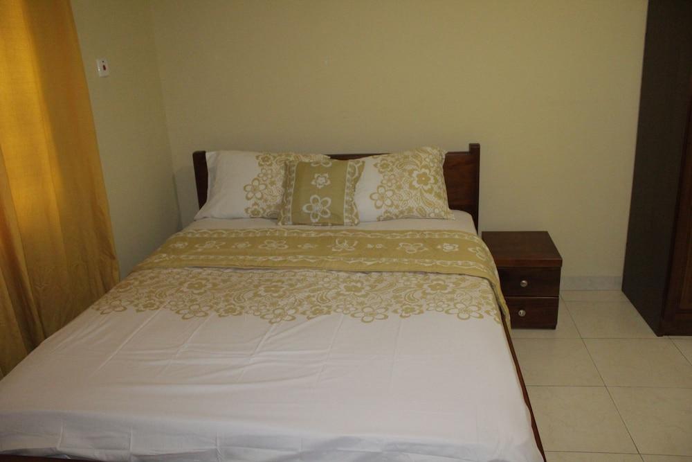 Evergreen Apartments