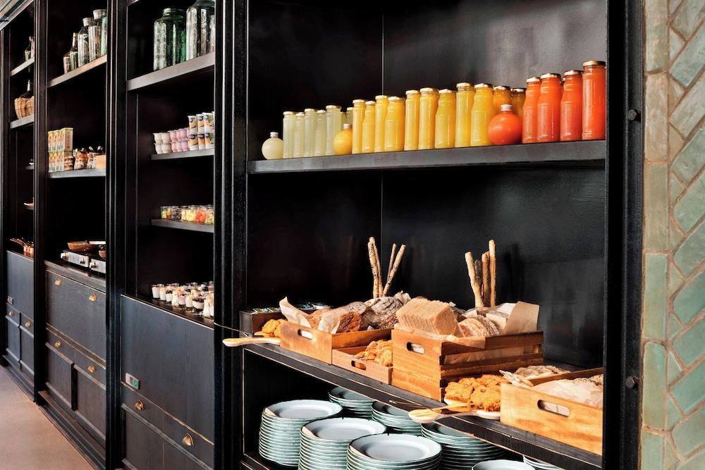 Publica Isrotel, Autograph Collection