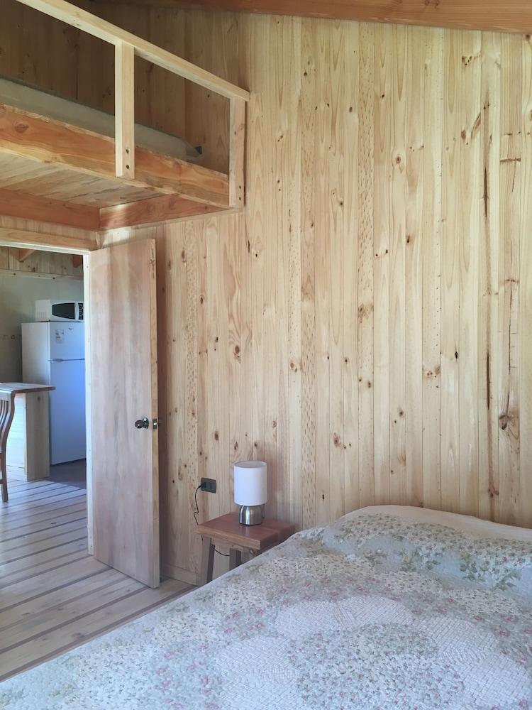 Los Quenes River Lodge