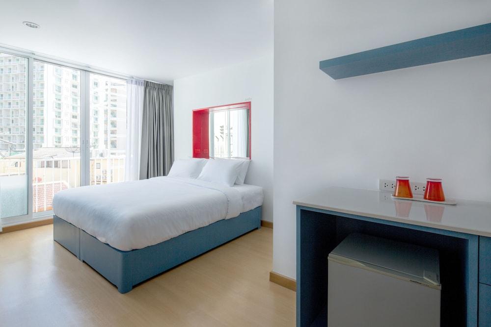 128 Room And Massage