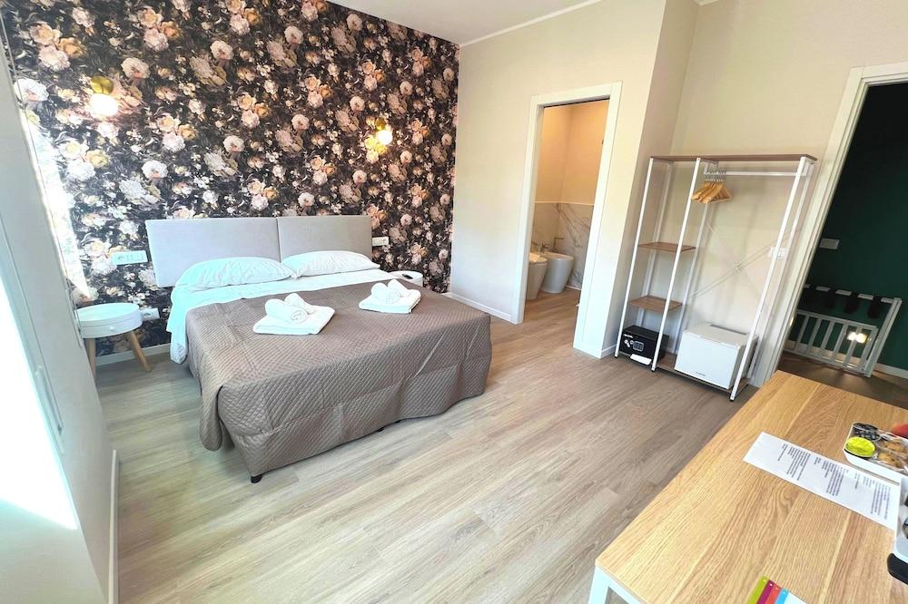 Aurelia Garden Rooms B&B