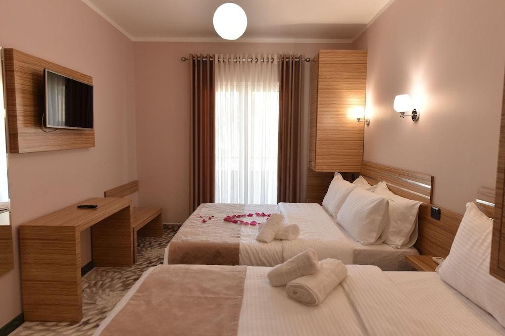 Hotel Pandora Residence