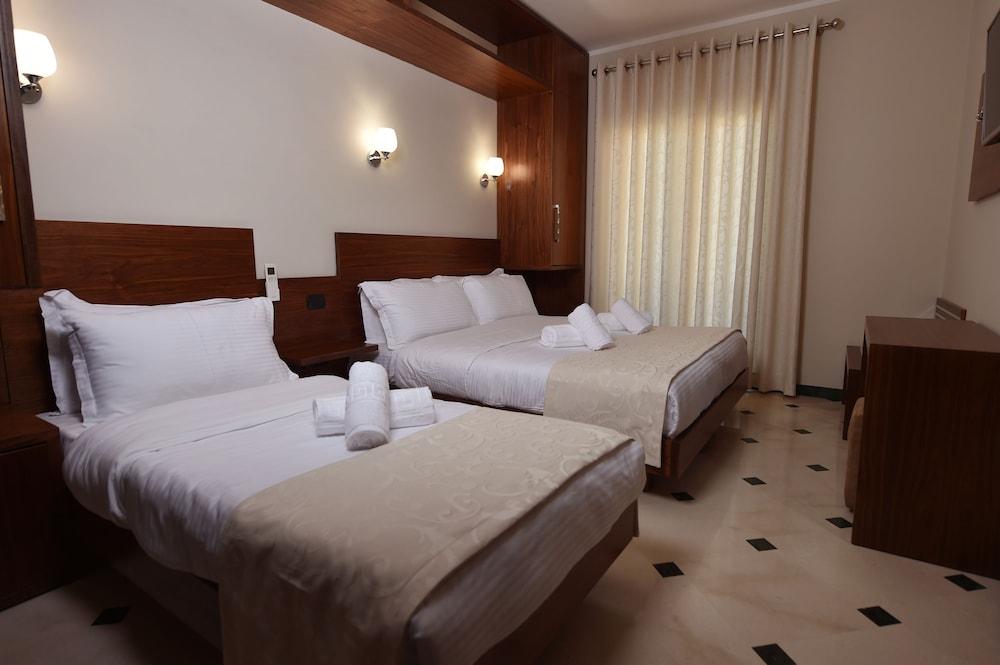 Hotel Pandora Residence