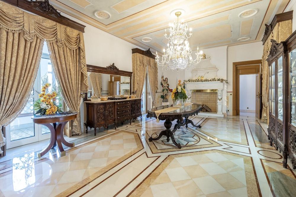 Sintra Marmòris Palace