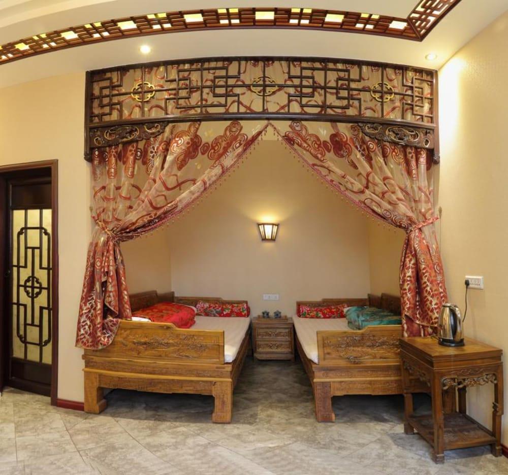 Pingyao Honghu Inn