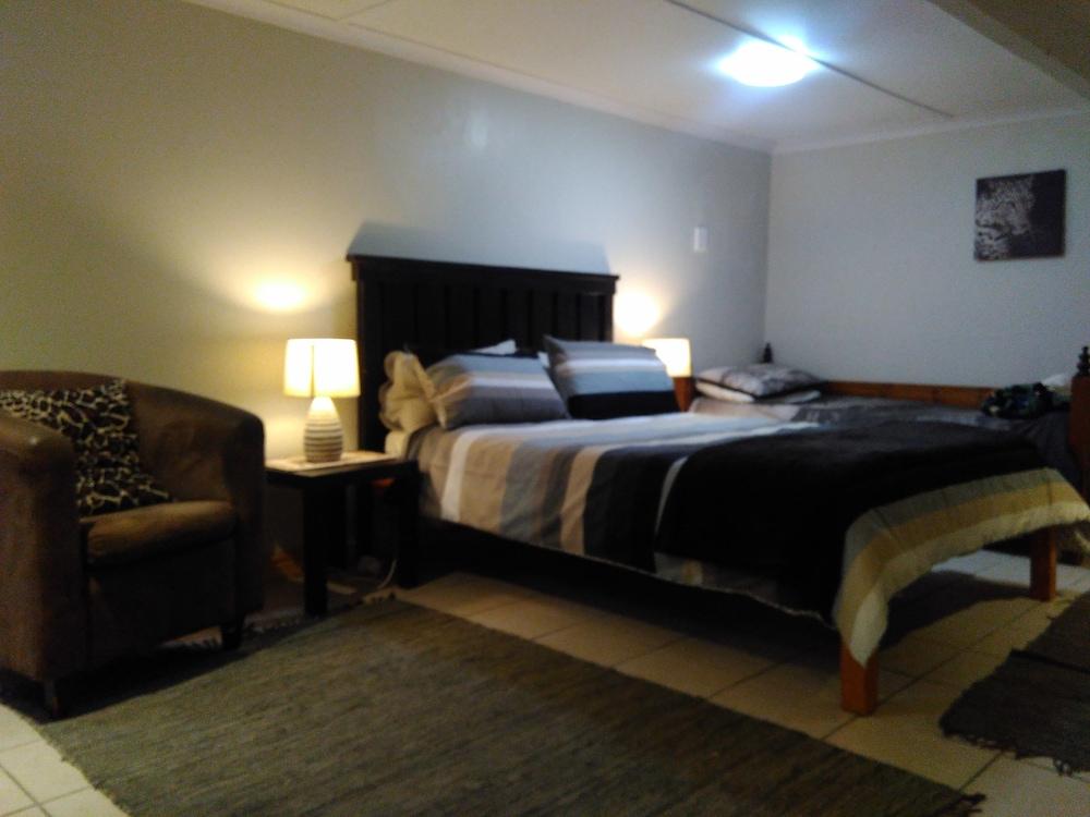 Aloe and Elephant Lodge