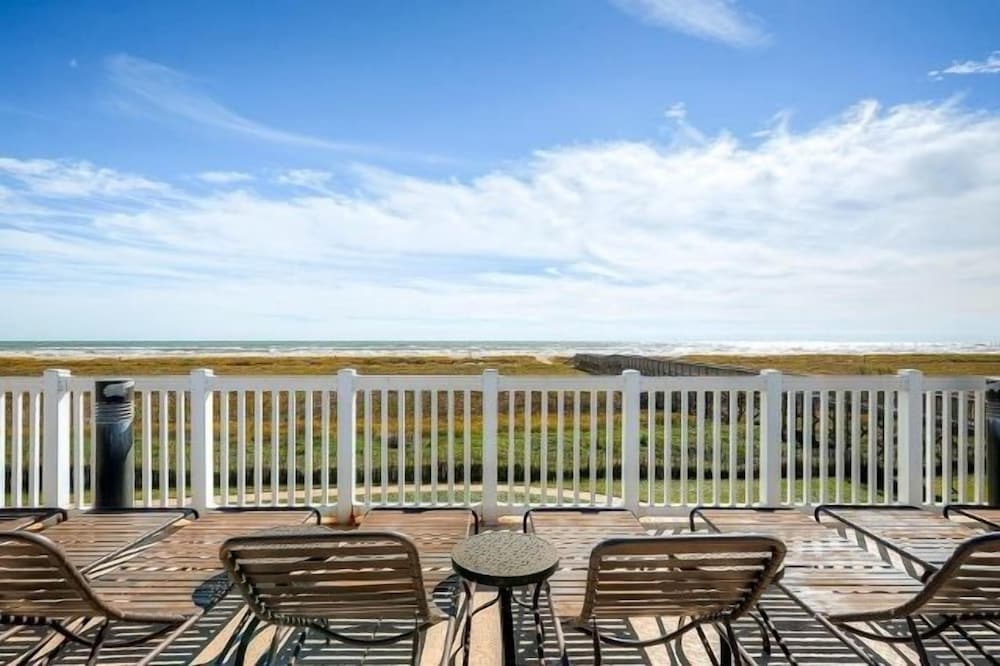 Pointe West by AB Sea Resorts