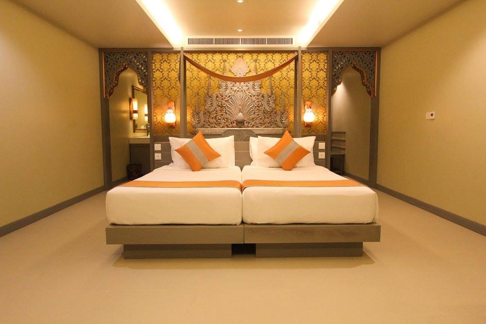 Maikhao Palm Beach Resort