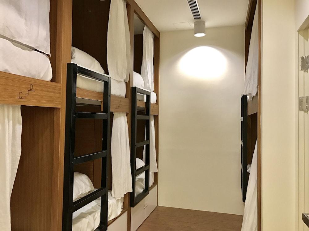 Master Chitow - Hostel